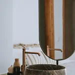 Ξενοδοχείο με διαμερίσματα Athera Mykonos 4*
