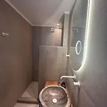 Ξενοδοχείο με διαμερίσματα Athera Mykonos