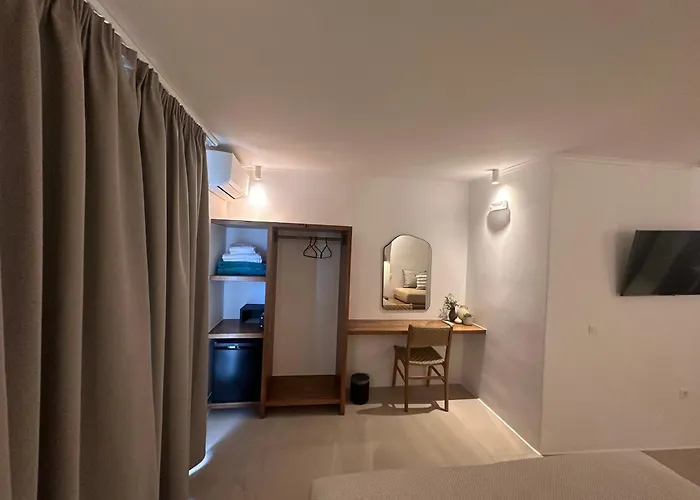 Athera Mykonos アパートホテル 4*